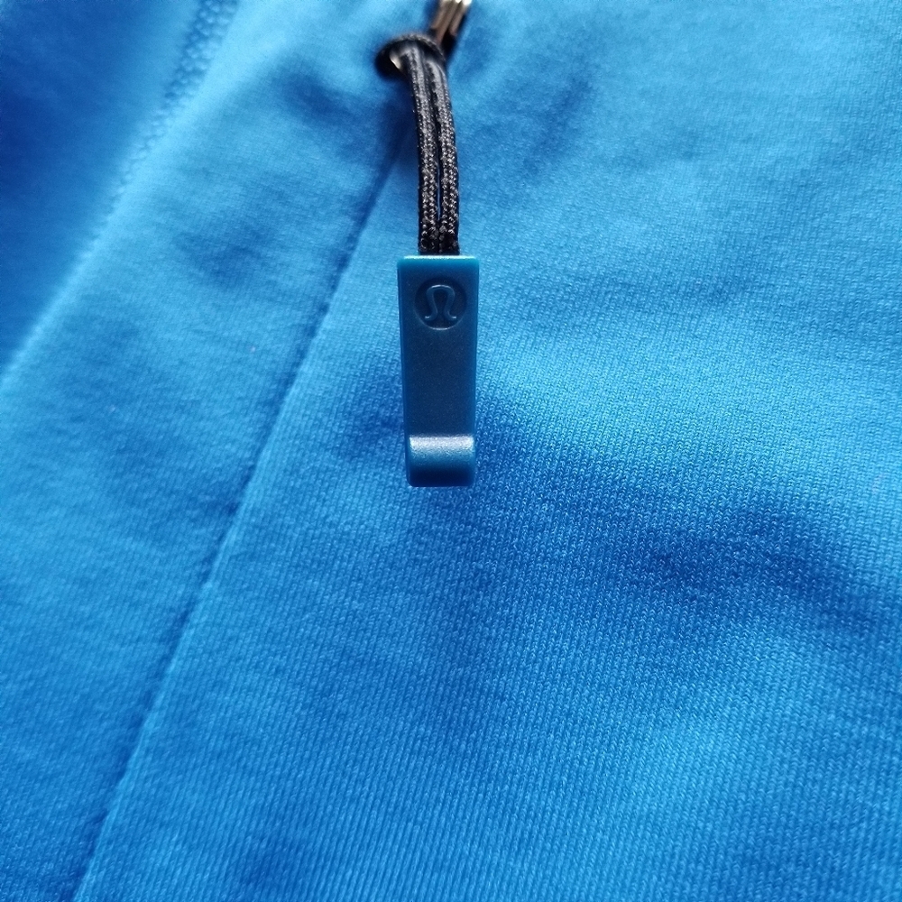 Lululemon 1/2 Zip Pullover - Picture 7 of 10